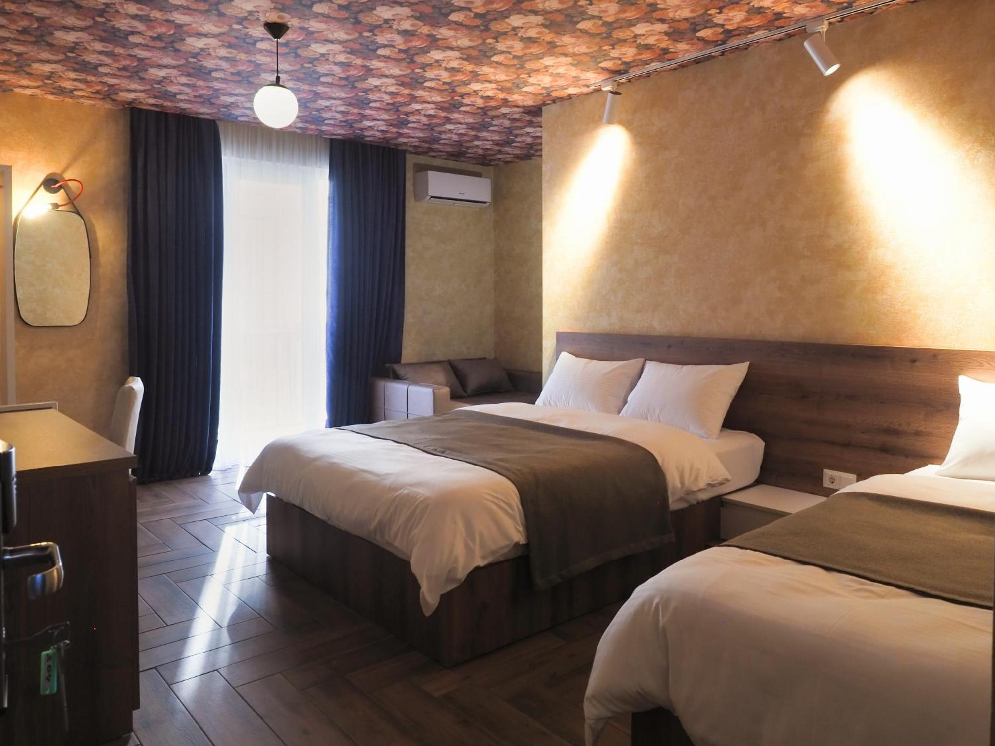 Hotel Hills In Old Tbilisi Zewnętrze zdjęcie