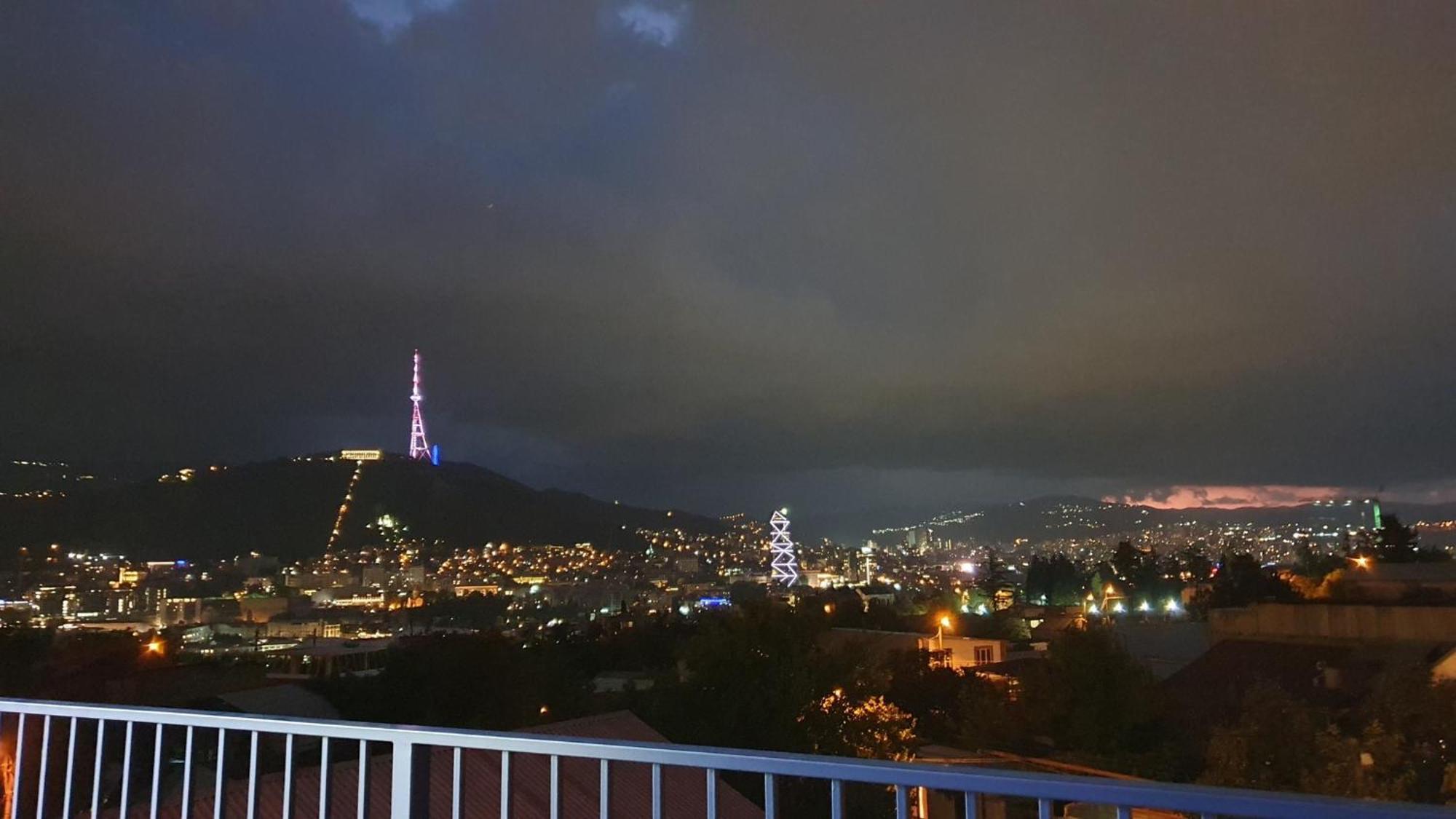 Hotel Hills In Old Tbilisi Zewnętrze zdjęcie